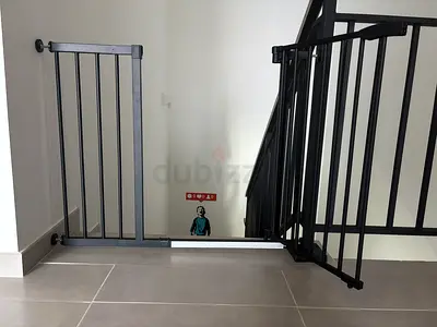 Hauck 2 Stair Safety Gates (black and white)