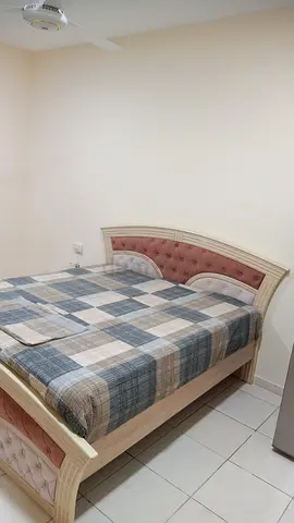 غرفه للايجار الشارقة المجاز 1