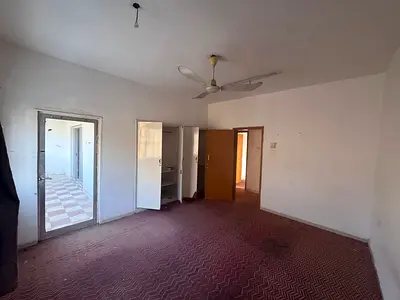 Staff villa or shared accommodation on Ajman Corniche - 4 large bedrooms - 3 bathrooms - notarized contract - very spacious - prime location close to