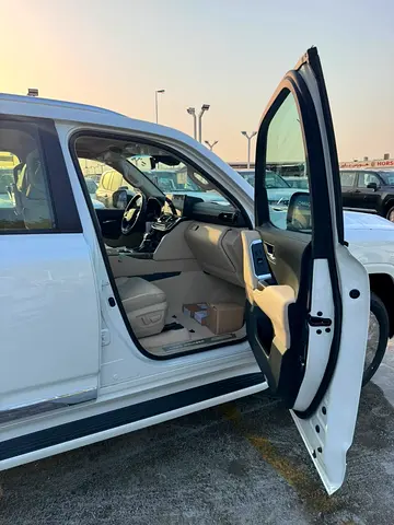 2026 Toyota LAND CRUISER 照片 16