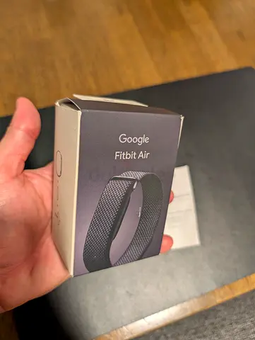 Google Fitbit Air black (sealed box - available now)