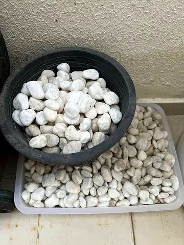 White Garden Decorative Pebbles