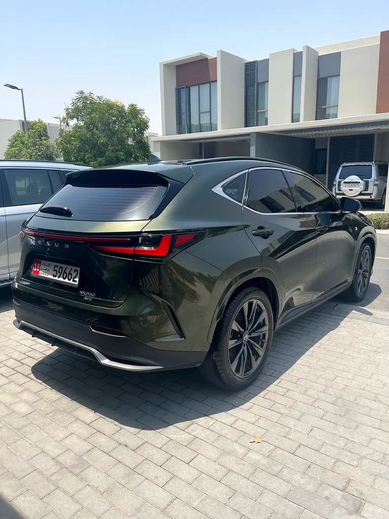 Lexus NX-Series 2022 — photo 1 of 7