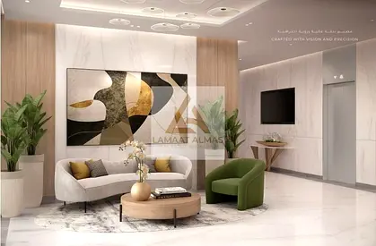 Modern Unit | Top Floor | Excellent Connectivity