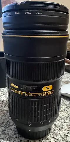 Nikon AF-S 24-70mm f/2.8G ED Lens with 77mm UV Filter (Used)