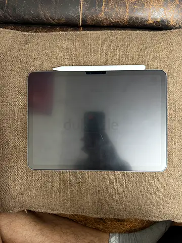 I pad air m3 11inch cellular 128gb