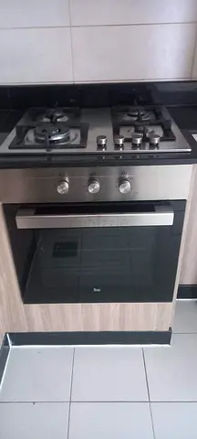 GAS RANGE