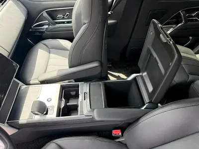 2025 LAND Rover RANGE ROVER photo 10