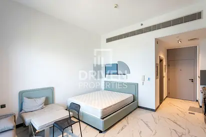 Furnished Studio | High Floor | 4 Cheques