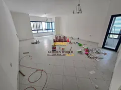 📍 Al Majaz 3, Sharjah | Spacious 3 Bedroom Apartment with Two Balconies and Master Bedroom