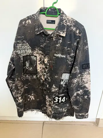 Graphic over shirt jacket