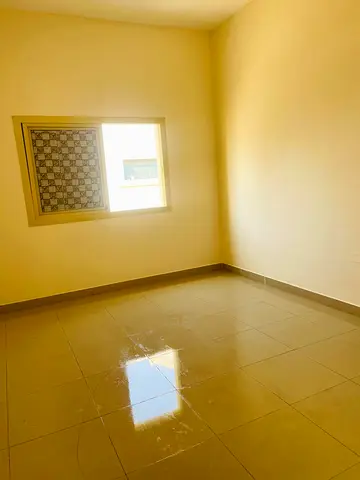 BIG SIZE STUDIO SPREATE KITCHEN MUWALIEH SHARJAH HUGE SIZE