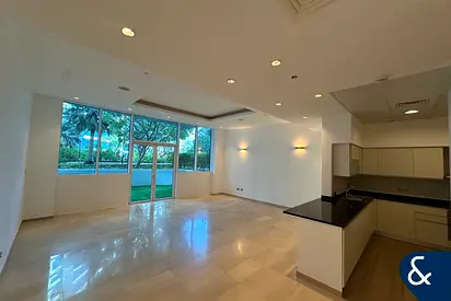Huge Layout | Vacant on Transfer | 1 Bedroom