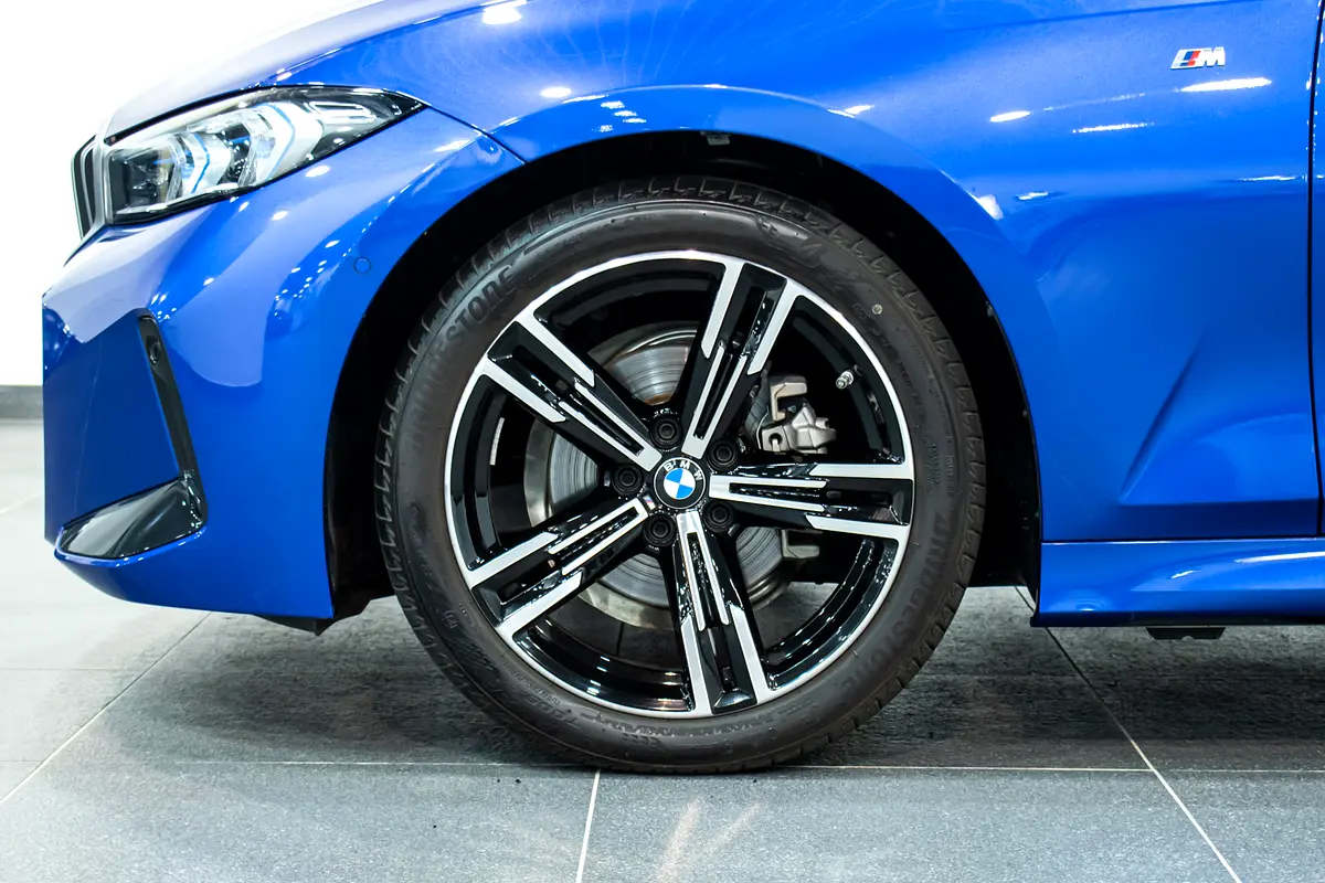 BMW 3-Series 2025
