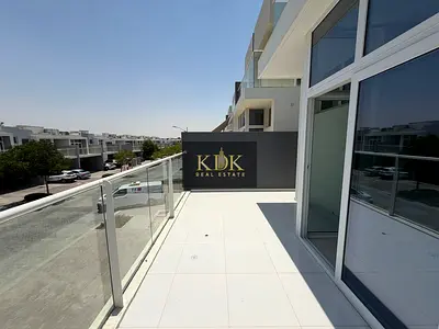 Premium 5BR | Good Finishing | Luxury l Living