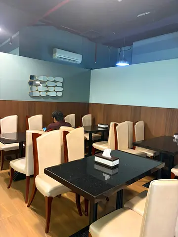 RESTAURANT FOR SALE – DUBAI SILICON OASIS  📍 Dubai Silicon Oasis  Well-established and fully operat