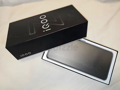 iQOO z10 gaming phone