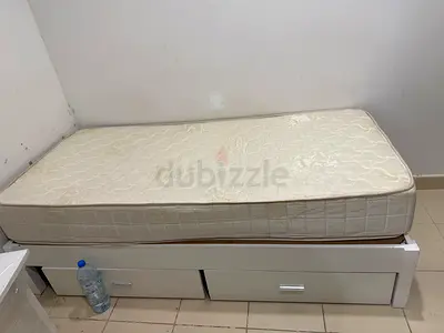 Maid Bed with 2 drawers and mattress, dimensions 80x180 for free