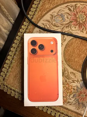 Iphone 17 pro cosmic orange