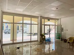 High visibity | Front Side Shop | Prime Location