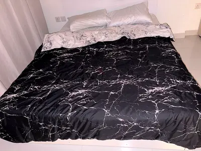 Queen bed