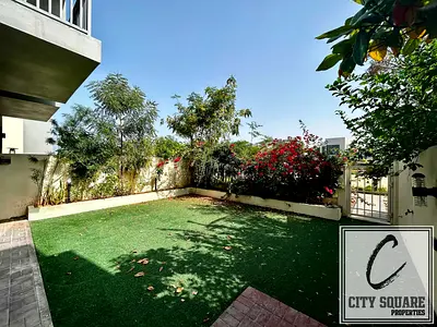 Exclusive listing I By the park I Available in July