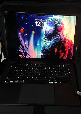 Mac book pro M3 pro