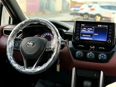 Toyota Corolla Cross GLI, миниатюра 5