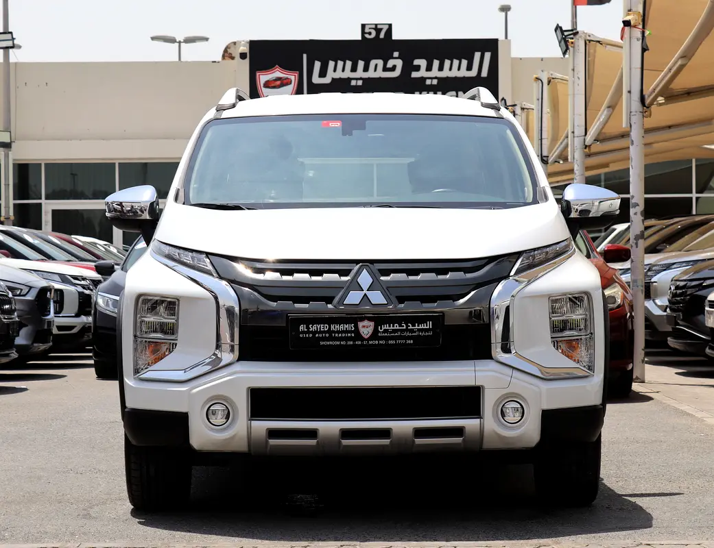 Mitsubishi Xpander Cross 2023 — photo 1 of 18