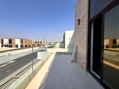 Elegant 4BR+Maid Villa | Prime MBR City Location