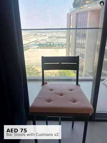move out (bar/kitchen stool chairs with cushions)