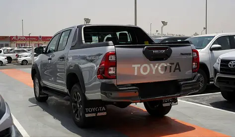 2026 Toyota HILUX — миниатюра 3