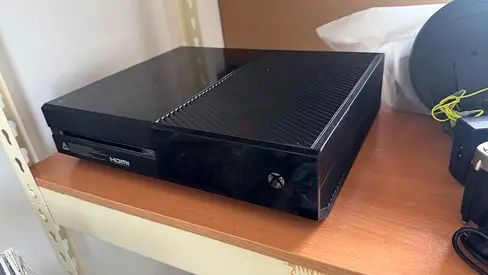 Xbox One Console with camera