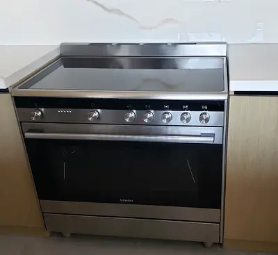 Siemens iq700 electric cooking range