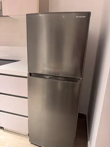 Fridge sharp 260 litres used 3 months