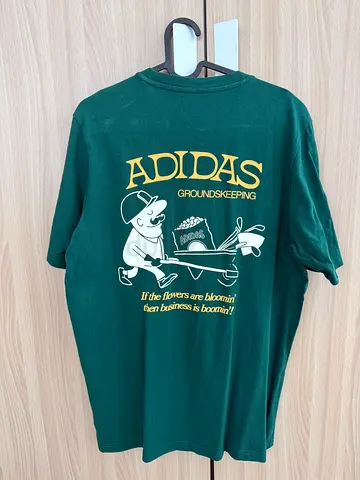 Green Adidas Graphic T‑shirt, Size M (Casual)