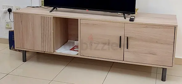 Tv unit