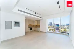 1 Bedroom Plus Study | Spectacular View