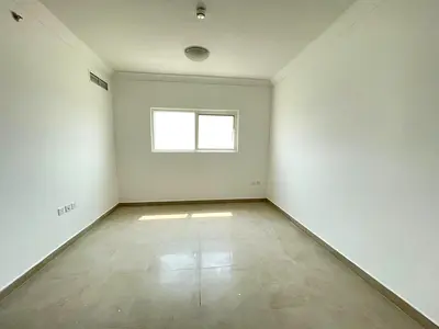 ON ROAD BUILDING 1 BHK APARTMENT IN MUWALIEH SHARJAH