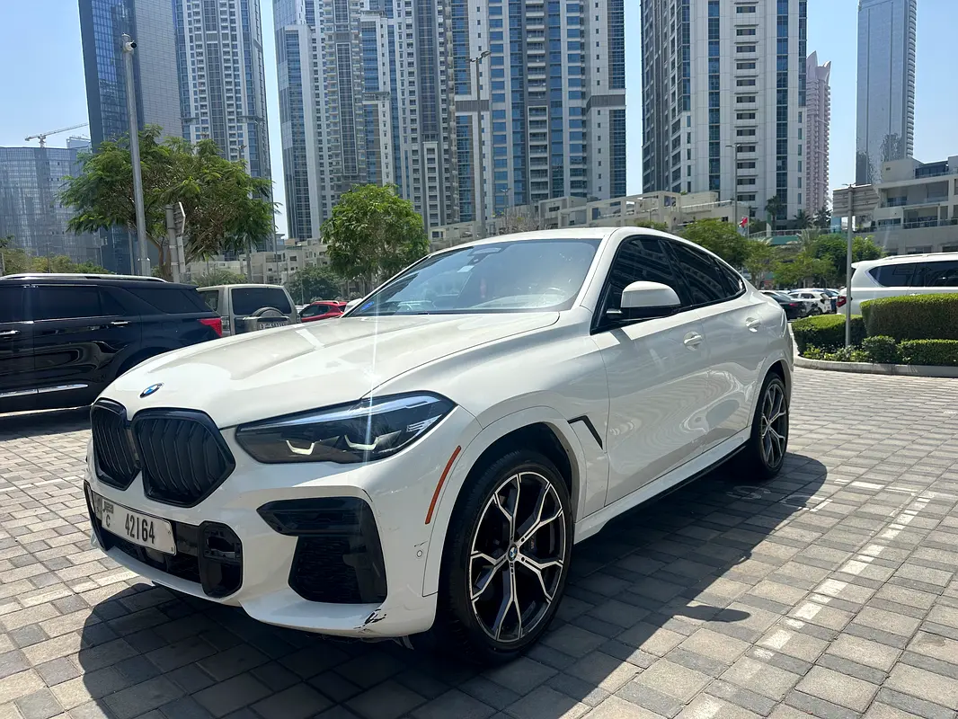 BMW X6 2023 — photo 1 of 4