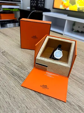 Original HERMES Pre-loved_Clipper Quartz Grey Dial Ladies