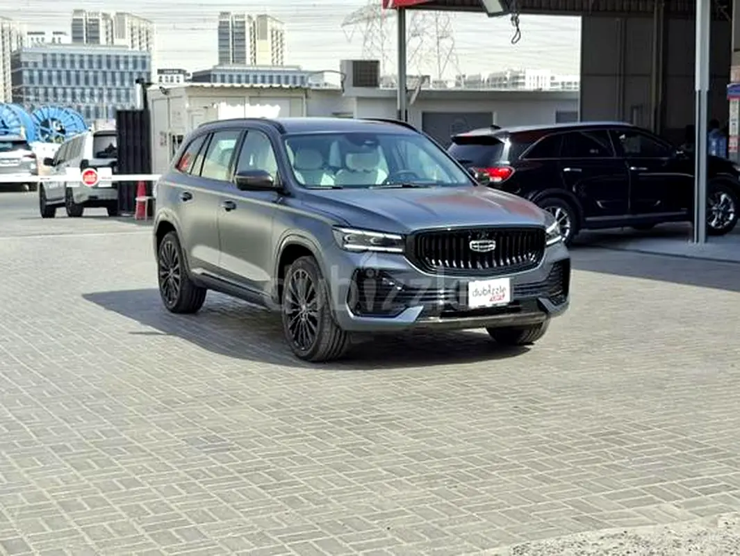 Geely Monjaro 2026 — photo 1 of 12
