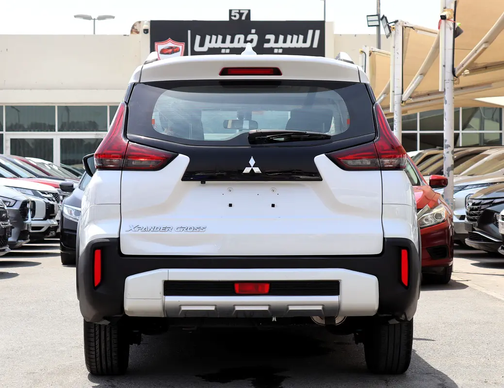ميتسوبيشي إكسباندر كروس 2023