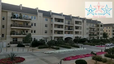 LUXURIOUS BIG 1 BEDROOM VERY BRIGHT UNIT
