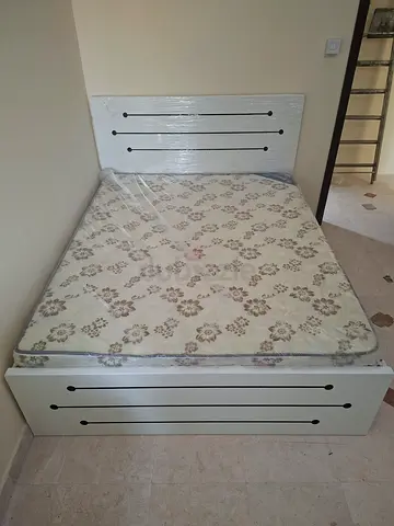 Modern White Bed Frame and Mattress Set