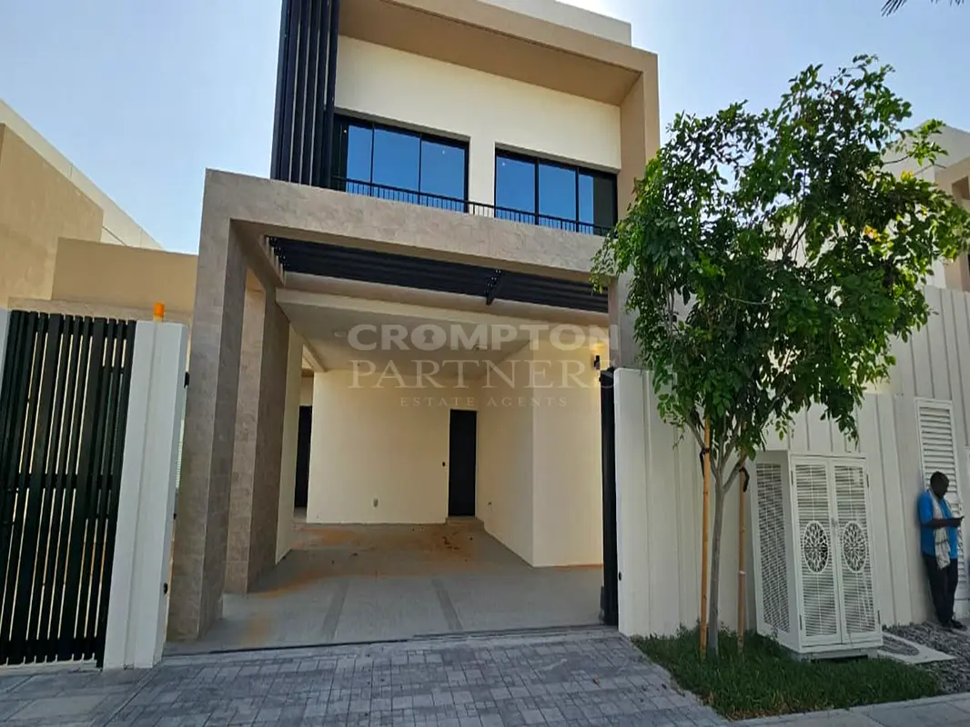 Single Row | Golf View Villa | Brand New Luxury