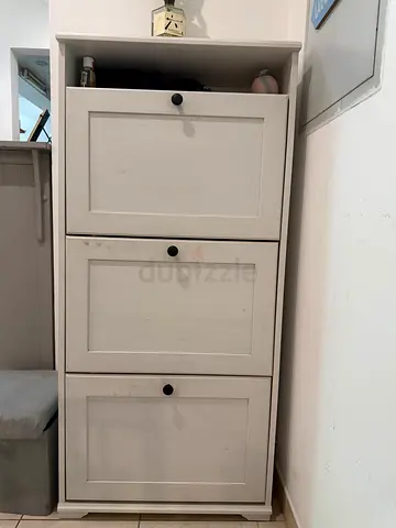 White Wooden Shoe Cabinet / Storage Cupboard - 3 Doors