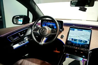 2023 Mercedes-BENZ EQE photo 10