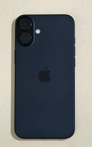 iPhone (black) - Good condition, dual camera back (no charger)