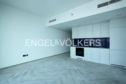 Largest Layout | Burj View | Brand New | Vacant